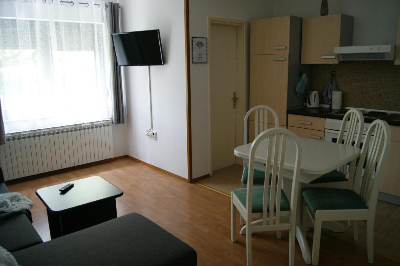 Apartment Lynx Korenica Eksteriør bilde